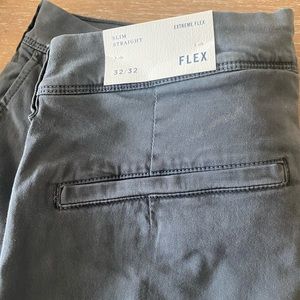 American Eagle men’s gray khaki (flex material).